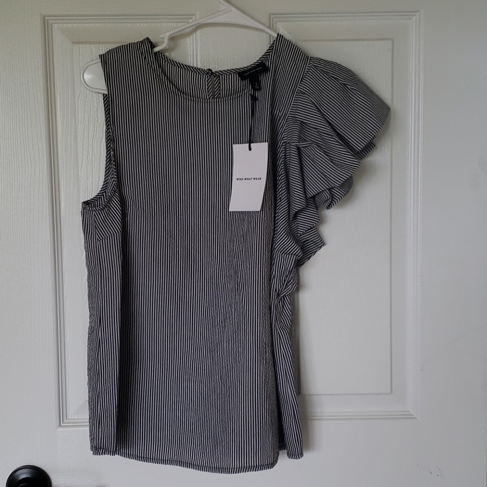 NWT Who What Wear Seersucker Tank